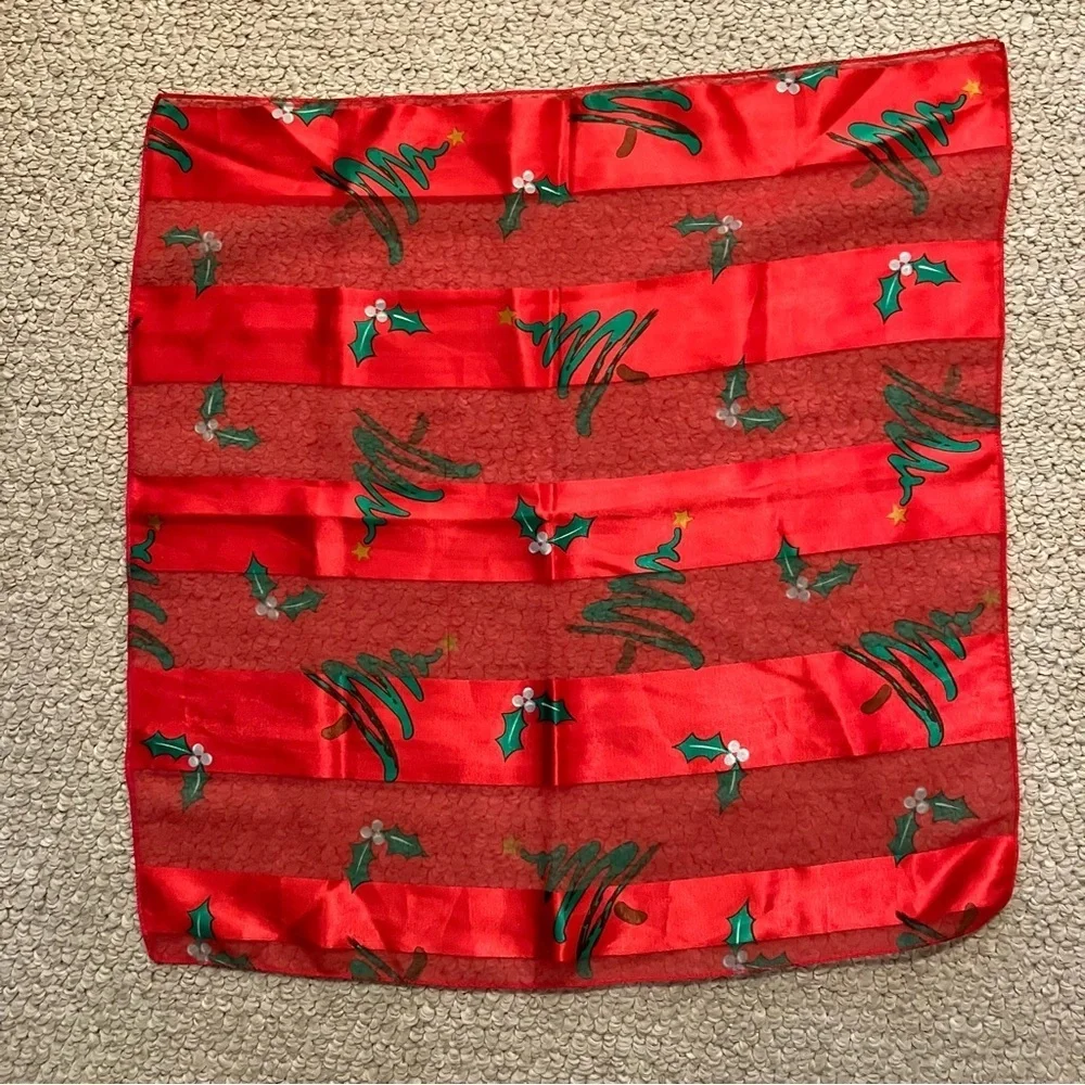 VTG Christmas Red Green Square Scarf Christmas Tree Holly Polyester 19.5in